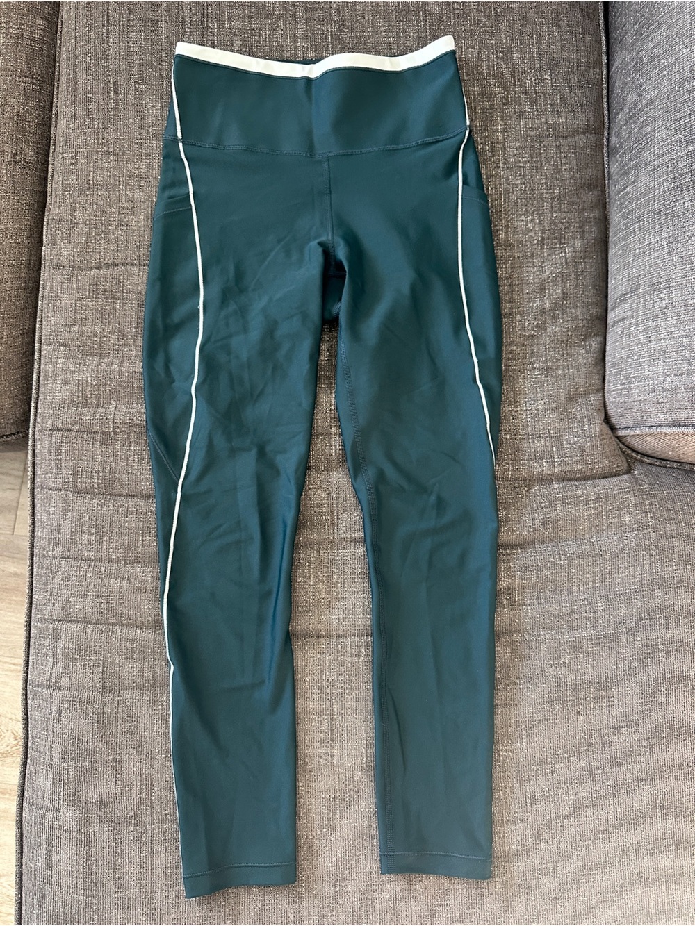 Athleta Interval Stash High Rise Tipped 7/8 Leggings Cypress XS